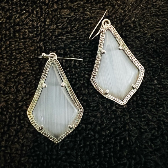 Kendra Scott Alex Chandelier earrings - Picture 3 of 5